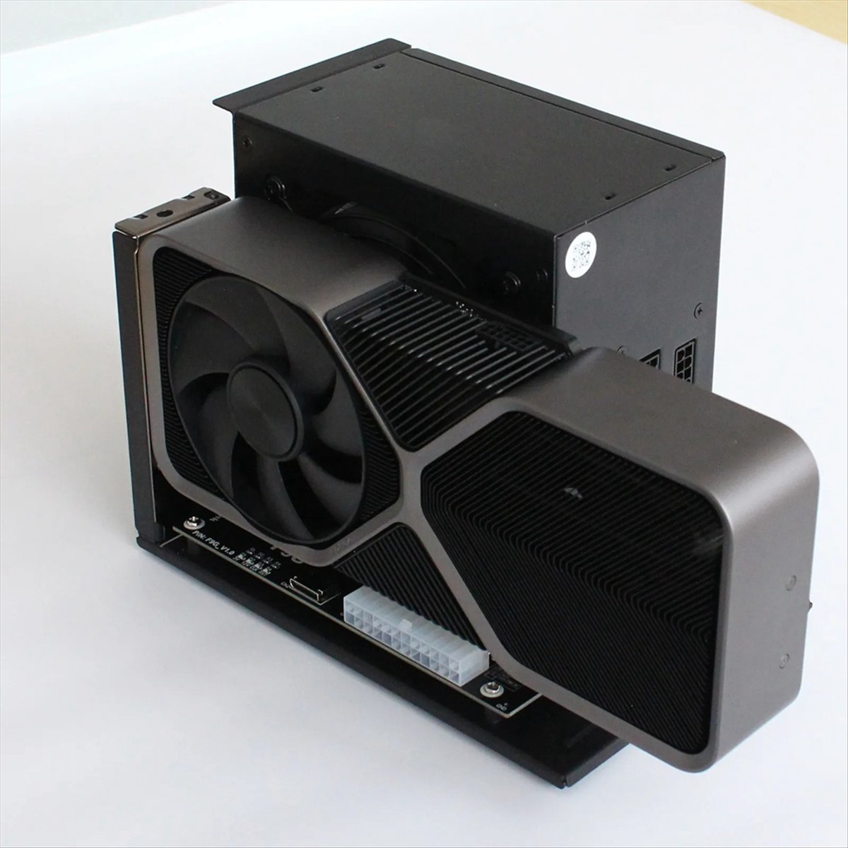 !DT~D1030F9G-BK7 Kartu Grafis  - External Gpu Dock Pcie 4.0 Oculink ulasan dan harga